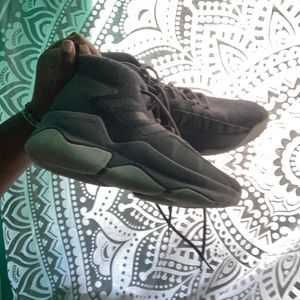 Grey adidas basketball shoes size 10 men’s